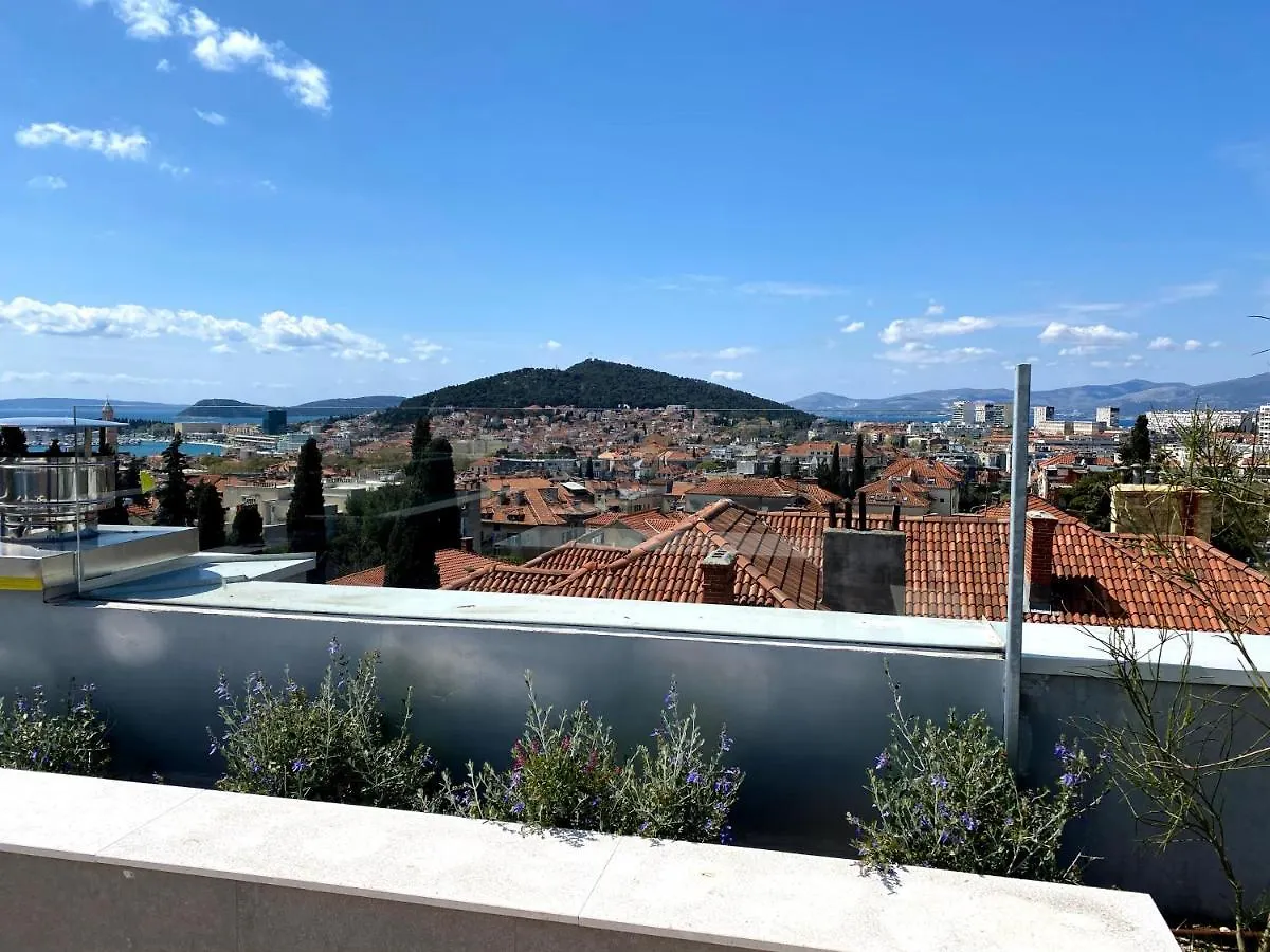 Penthouse Marchi By Aula Apartment Split